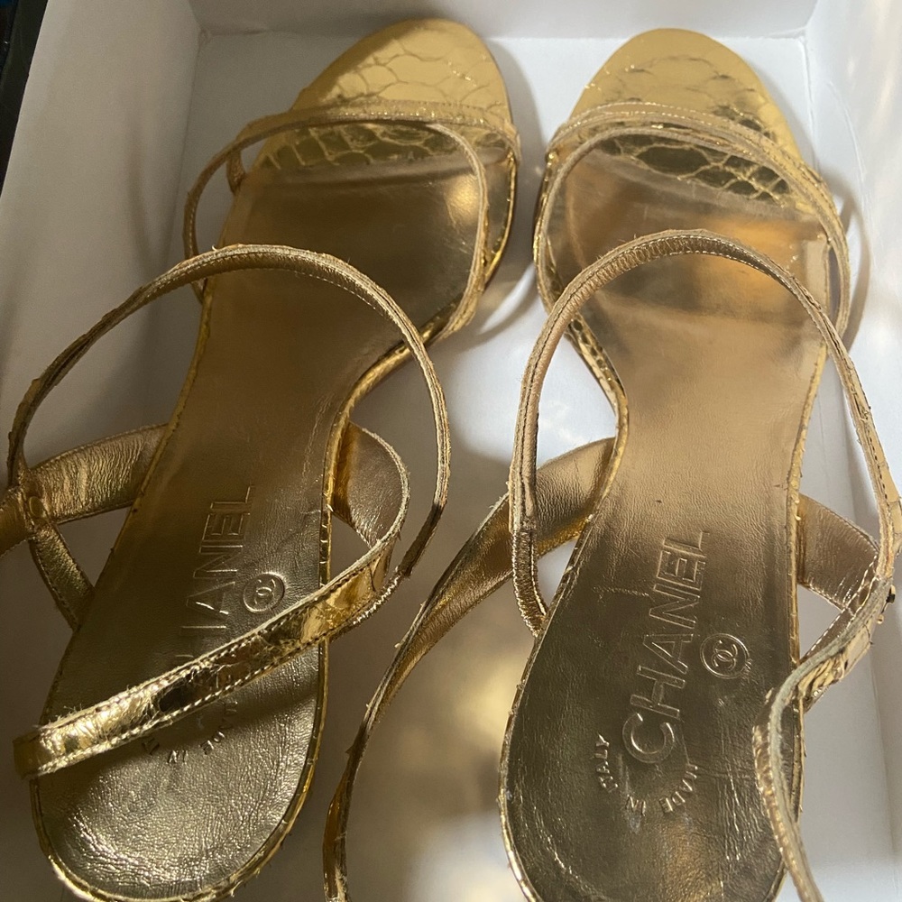 Chanel lambskin sandals - Picture 3 of 8